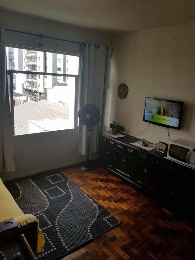 Apartamento Edificio Quadra Mar, Pe Na Areia A 150 Metros Saida Rua Reta Ilha *