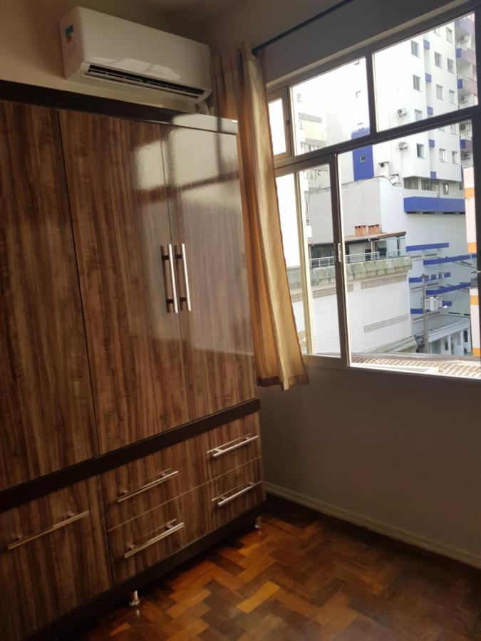 Apartamento Edificio Quadra Mar, Pe Na Areia A 150 Metros Saida Rua Reta Ilha *